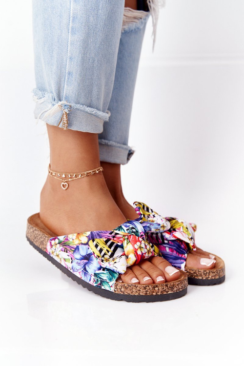 Papuče na korkovej podrážke biele s wendy kvetmi