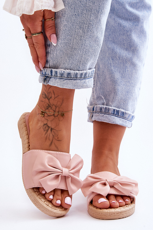 Módne dámske papuče s ružovým lukom Estera