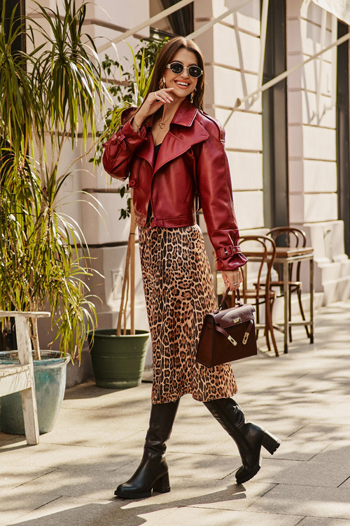 Kožené Elegantní Kozačky Do Kolena Na Podpatku Sloupku Zateplené D&A CR42-118 Černé