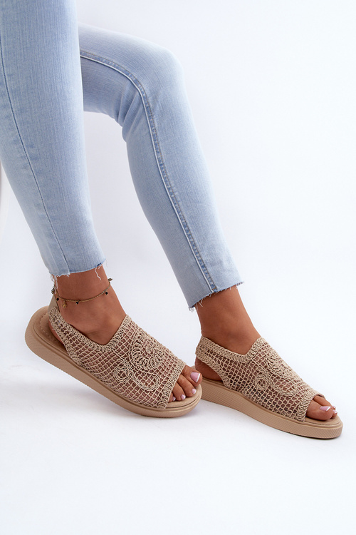 Dámske čierne kvetinové rovné sandále Abidina