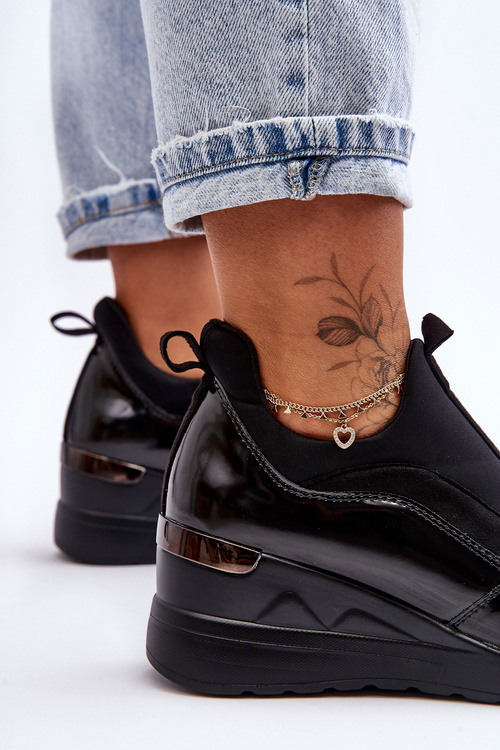 Dámske posuvné športové topánky na klinách čierna Farro