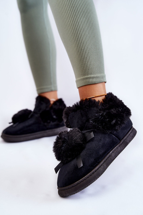 Dámské nazouvací kožešinové pantofle s bambulí Černá Noemi