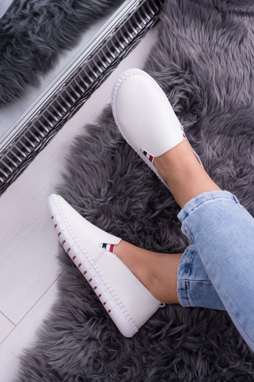 Dámské bílé kožené tenisky Bellara