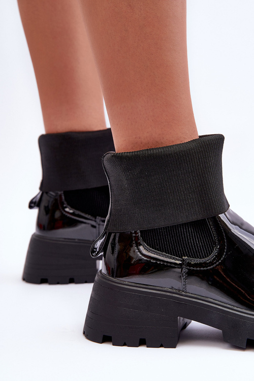 Dámské lesklé boty s kotníkem černé Pavo