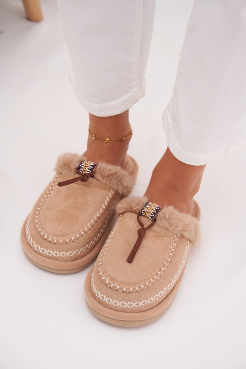 Dámske papuče s kožušinou a výšivkou Béžové Perivelle