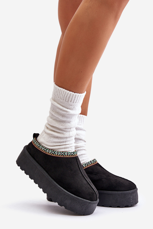 Dámské pantofle na platformě s vyšíváním černé Neroma