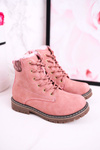 Detské topánky izolované ružovou kožušinou v Londýne