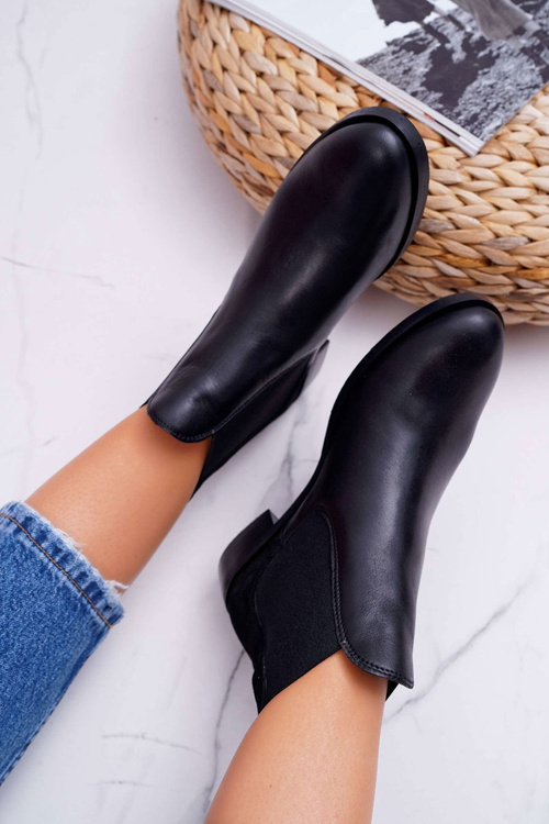 Dámske kožené topánky Maciejka Black 04359