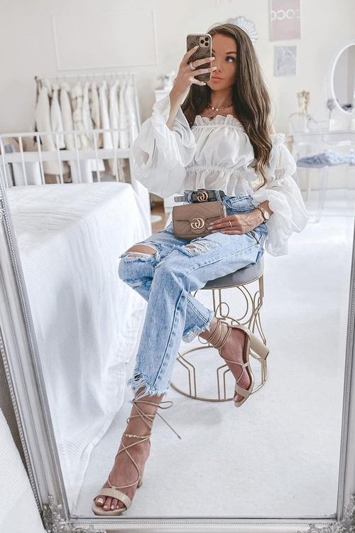 Viazané sandále na móle béžovej pilieru