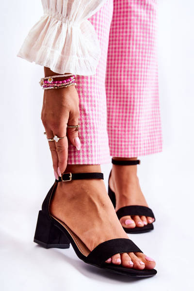 Semišové Dámské Sandály Na Podpatku Černá Tellis