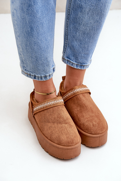 Snehule S Dekoratívnym Vyšívaním Camel Selithria