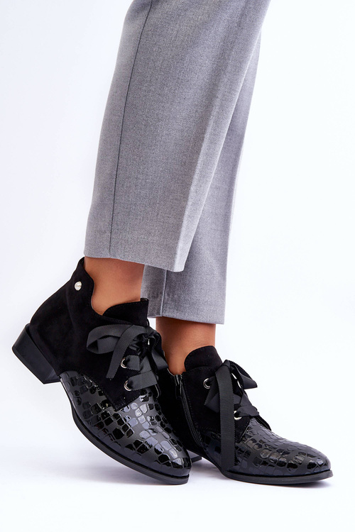 Dámska plochá topánky s čiernou väzbou Meroni