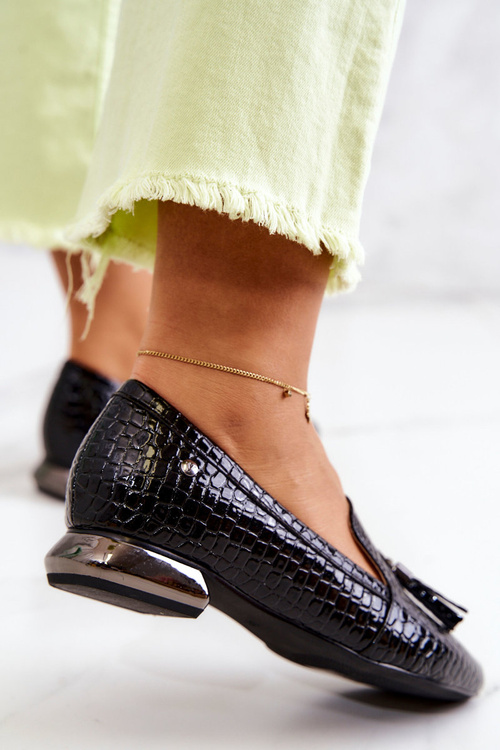 Lakované mokasíny krokodýlí vzor s třásněmi černým Pharell