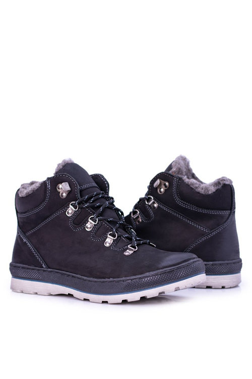 Čierna kožená izolovaná pánske topánky