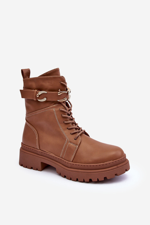 Pracovníci kožených čižiem s dekoratívnym hnedým pásom enili