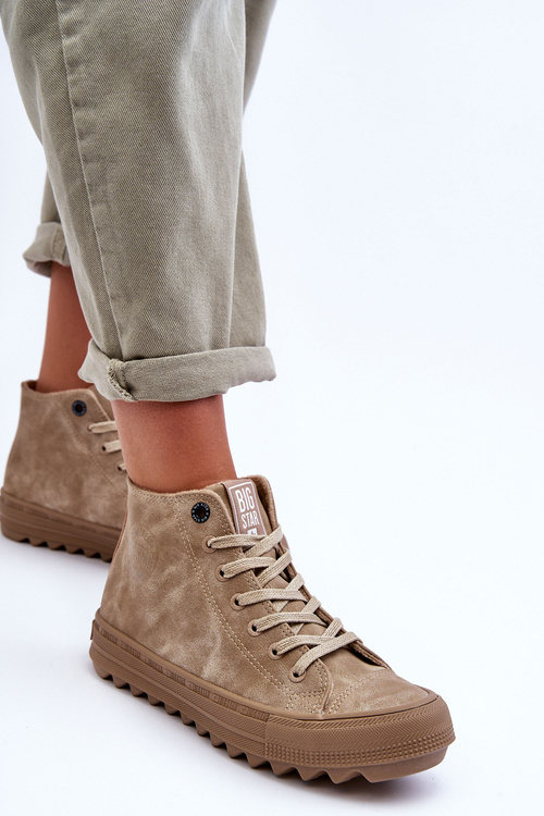 Dámske tenisky s veľkou hviezdou High Izolované béžové GG274071