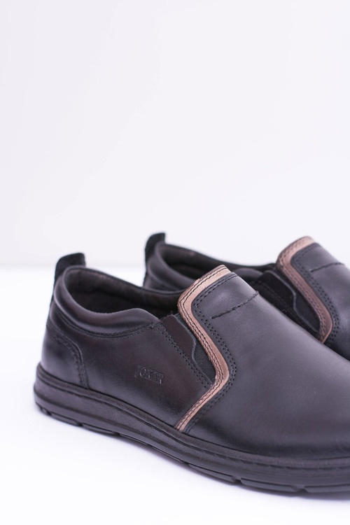 přiléhavé Kožené pánské polobotky Leonidas černé