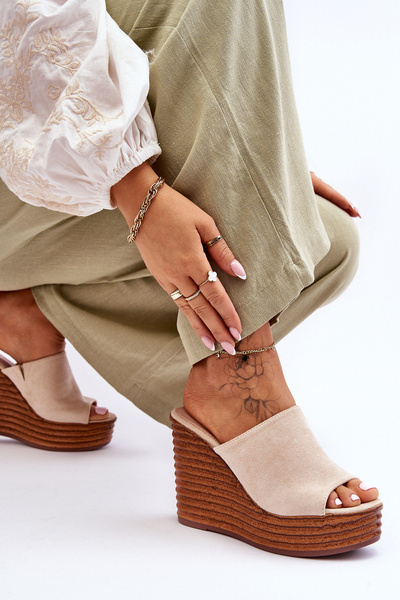 Lightwear Flip Flops na masívnej platforme béžová dobrá atmosféra