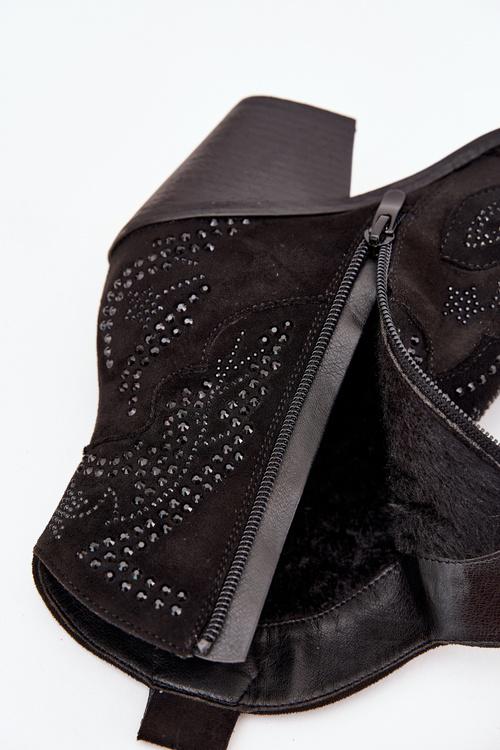 Zateplené Dámske Kováčske Čižmy S Dekoráciou Čierne Lelira