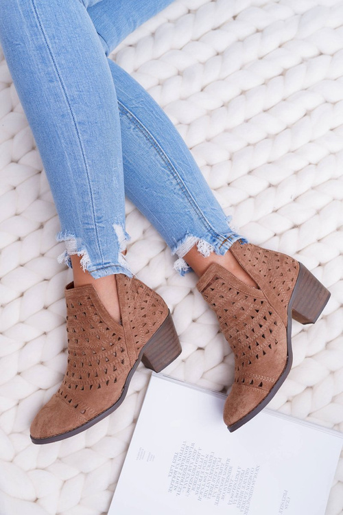 Dámské Ktníkové Boty Na Podpatku Perforované s Výřezy Hnědé Mediolan