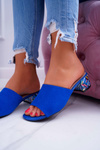 Elegantné ženské flip -flops na semišovom bloku Cornflower