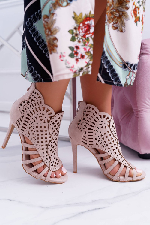 Dámske semišové béžové sandále na Viviane szpilka