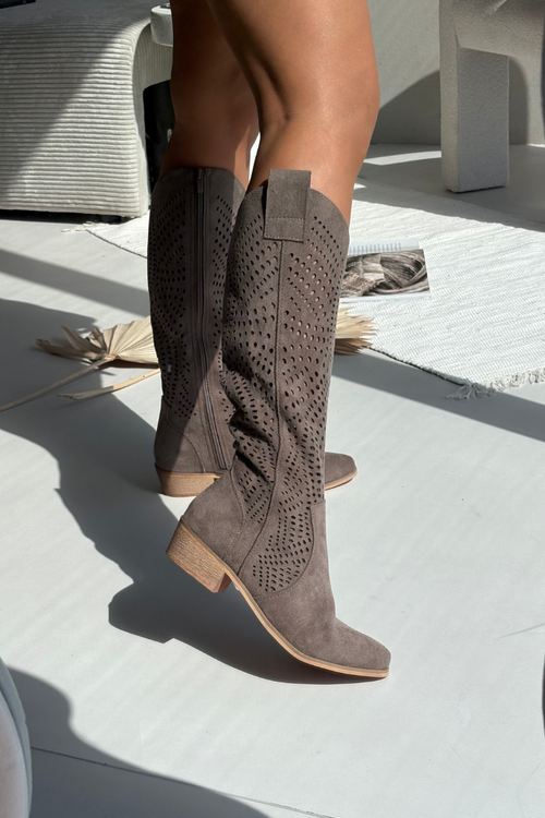 Okenní dámské kozačky na klíně nad koleno tmavě béžové Fioris