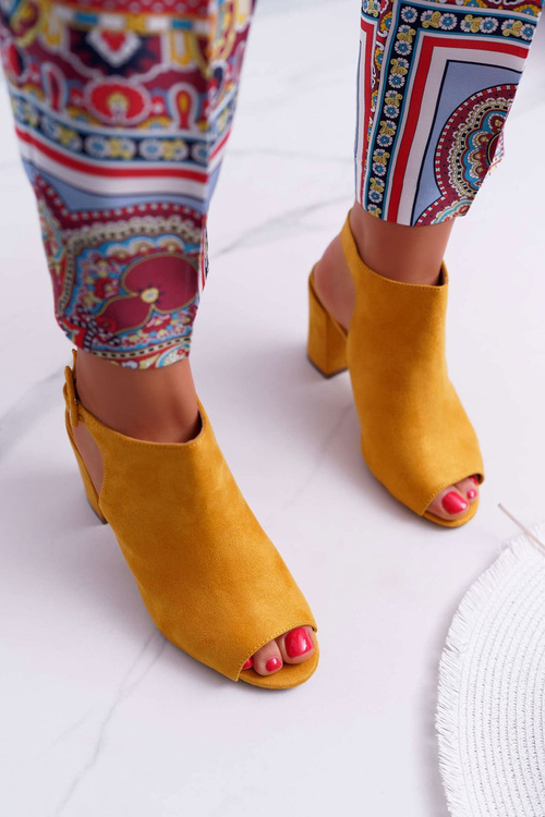 Dámske sandále na hornom poste Peep Toe esta