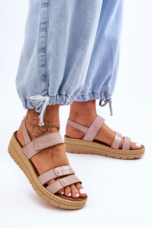 Dámské kožené sandály se suchým zipem růžové Fresh Look