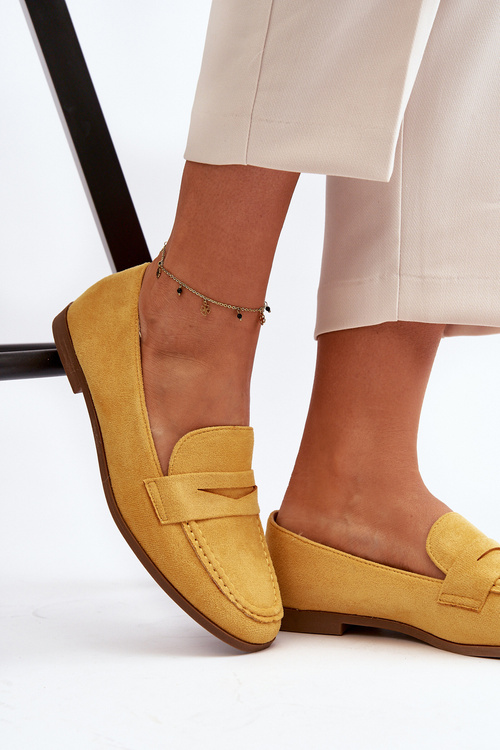 Semišové mokasíny s ozdobou žltej elein