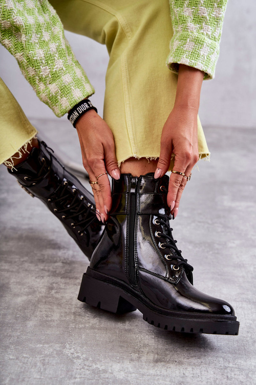 Lakované dámské teplé boty s zdobením černe Hayes