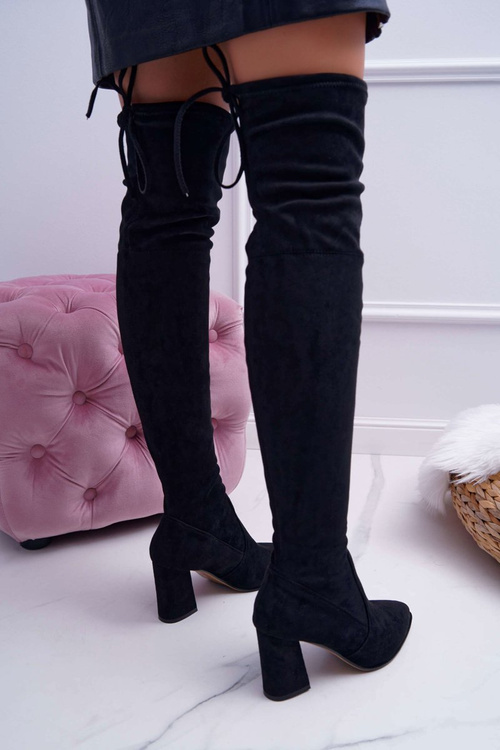 Dámske topánky na čiernom Bernet Suede Post