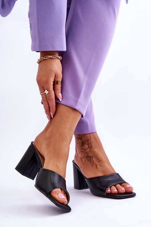 Dámska kožená klasická čierna Loura žabky