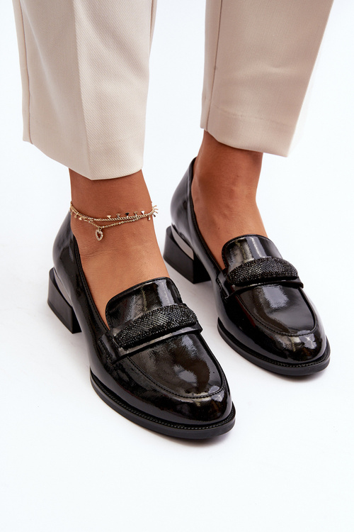 Dámské lakované polobotky na nízkém podpatku béžové Marilni