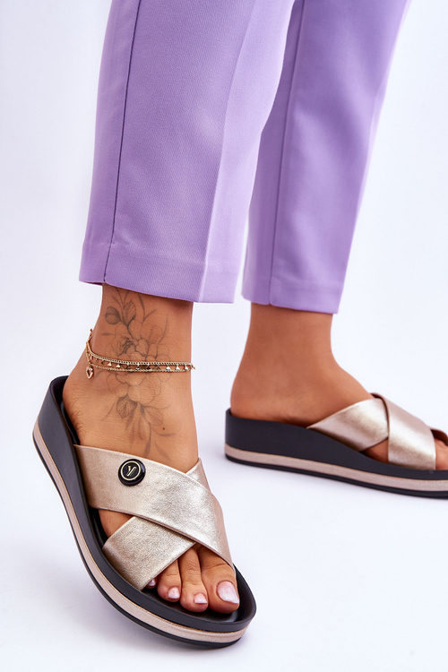 Dámské pantofle na platformě s ozdobou zlato Brooklyn