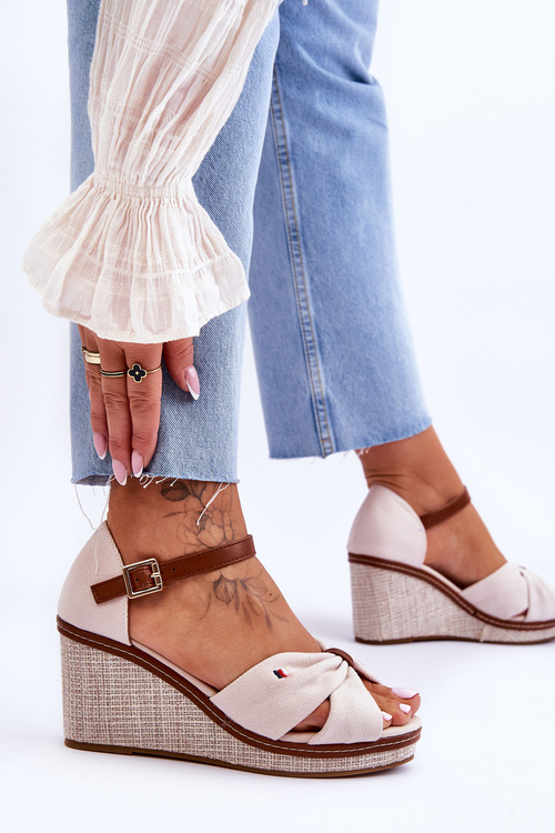 Dámské Sandály Na Spleteném Klínu Béžová Judith