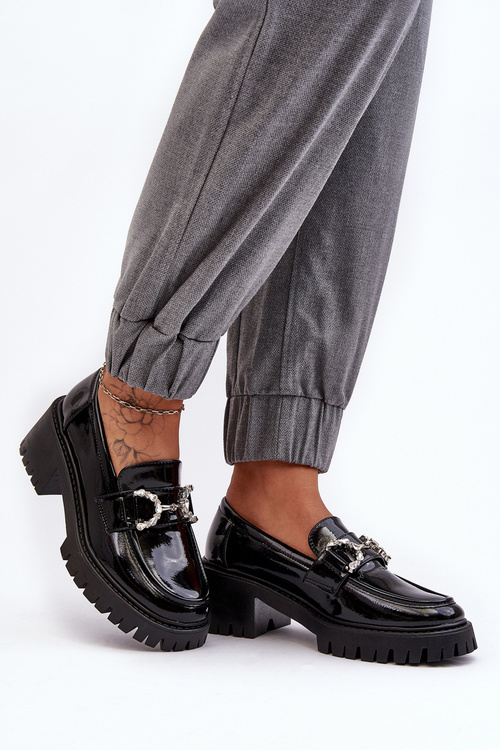 Dámské lakované polobotky na masivním podpatku černé Lemmitty