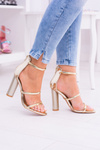 Lu Boo Gold Sandals na Lissa Post