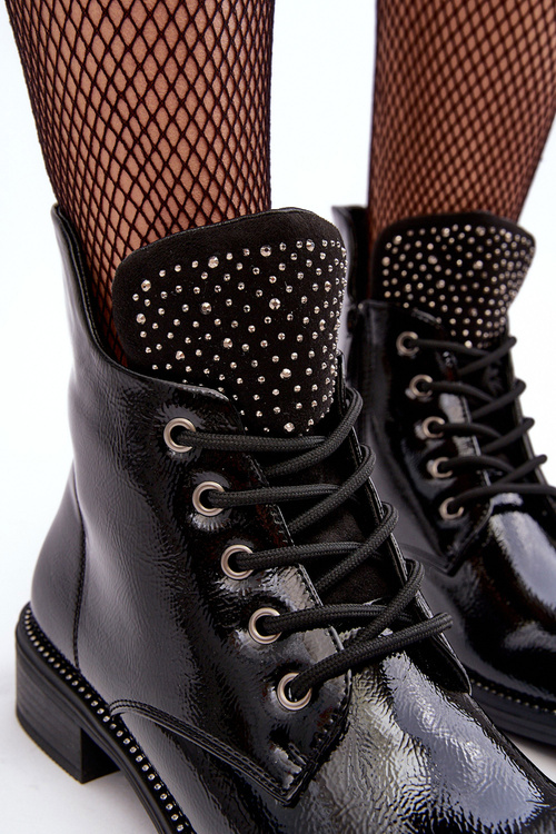 Damské nízké kožené boty s lakováním černé Hattia