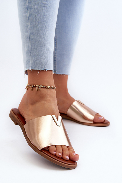 Dámske sandále z eko-kože na plochej podrážke zlaté Maliha