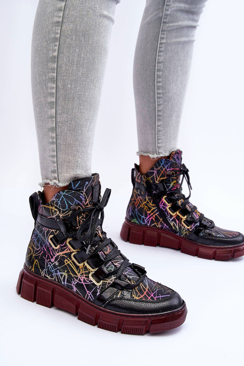 Kožené ploché šnurovacie topánky Maciejka 06158-01 Čierna