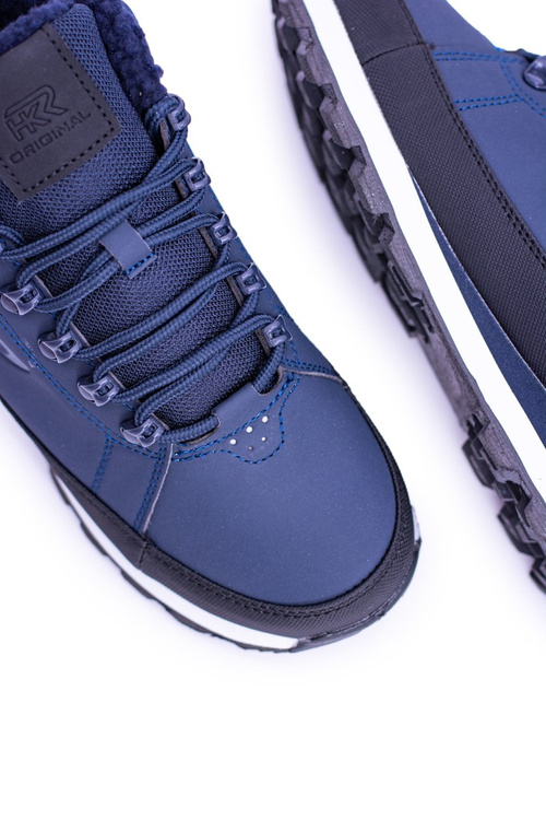 Izolované námornícke modré Trekking topánky Newlans2