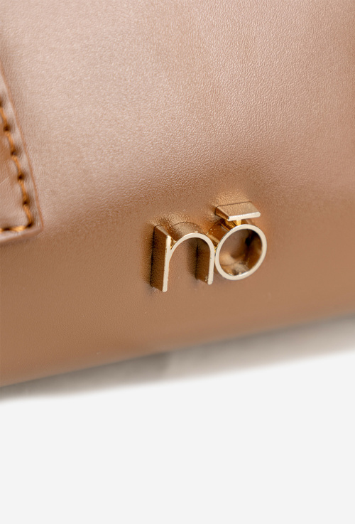 Malá kabelka Kufřík NOBO BAG5800-M17 světle hnědá