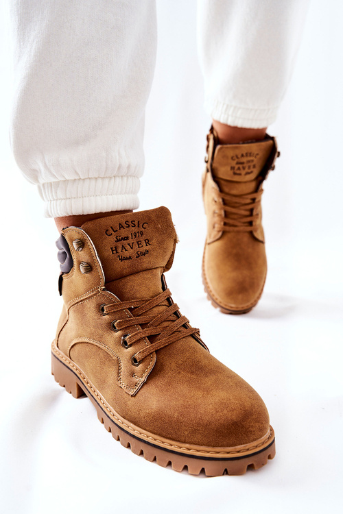 Izolované dámske lastúry ťavy Lenox