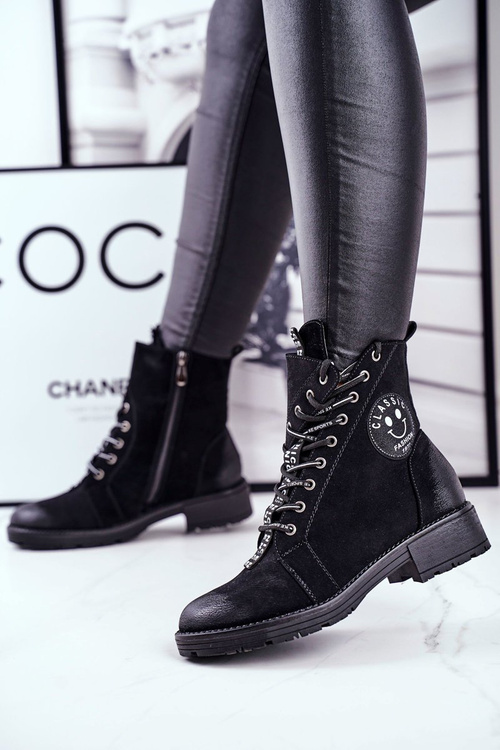 Ženské izolované čierne osilní topánky