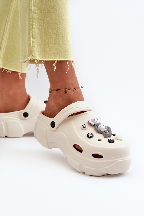 Dámské lehké pěnové pantofle na masivní podrážce bílé Matirra