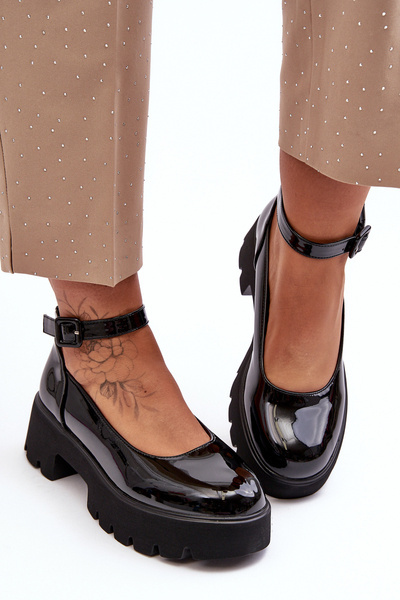 Dámske lakované topánky s nízkym obsahom