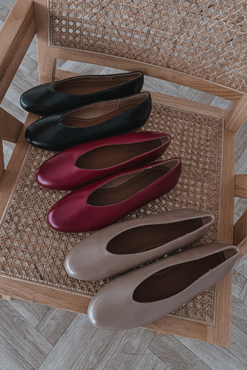 Dámske baleríny z ekokože na plochej podrážke Čierne Olyssia