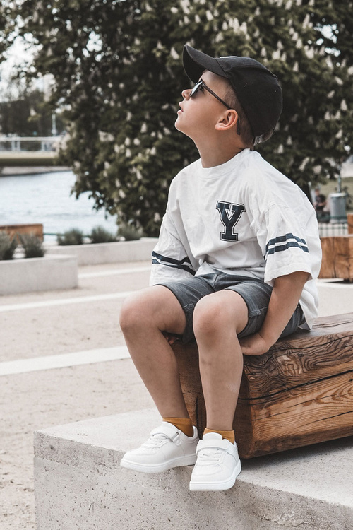 Dětské nízké sportovní boty bílé Frillo