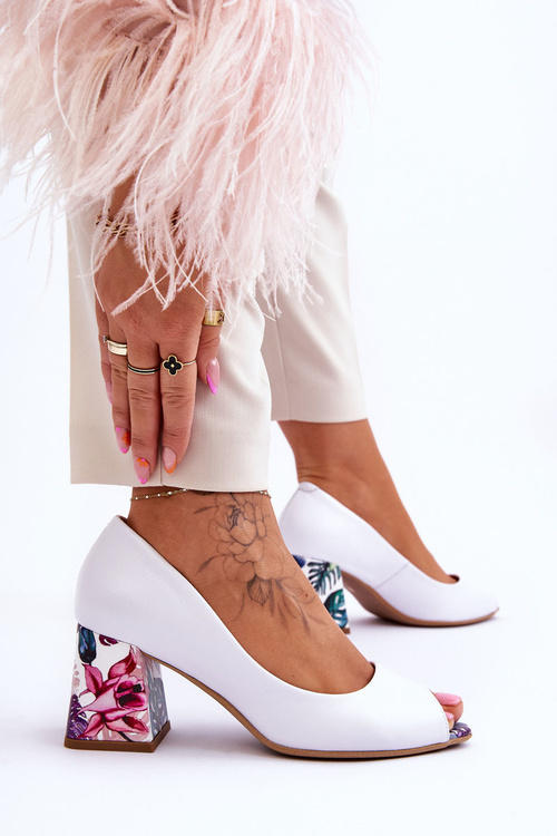 Kožené čerpadlá s dekoratívnou pätou Lewski topánky 2608/k biely hrášok